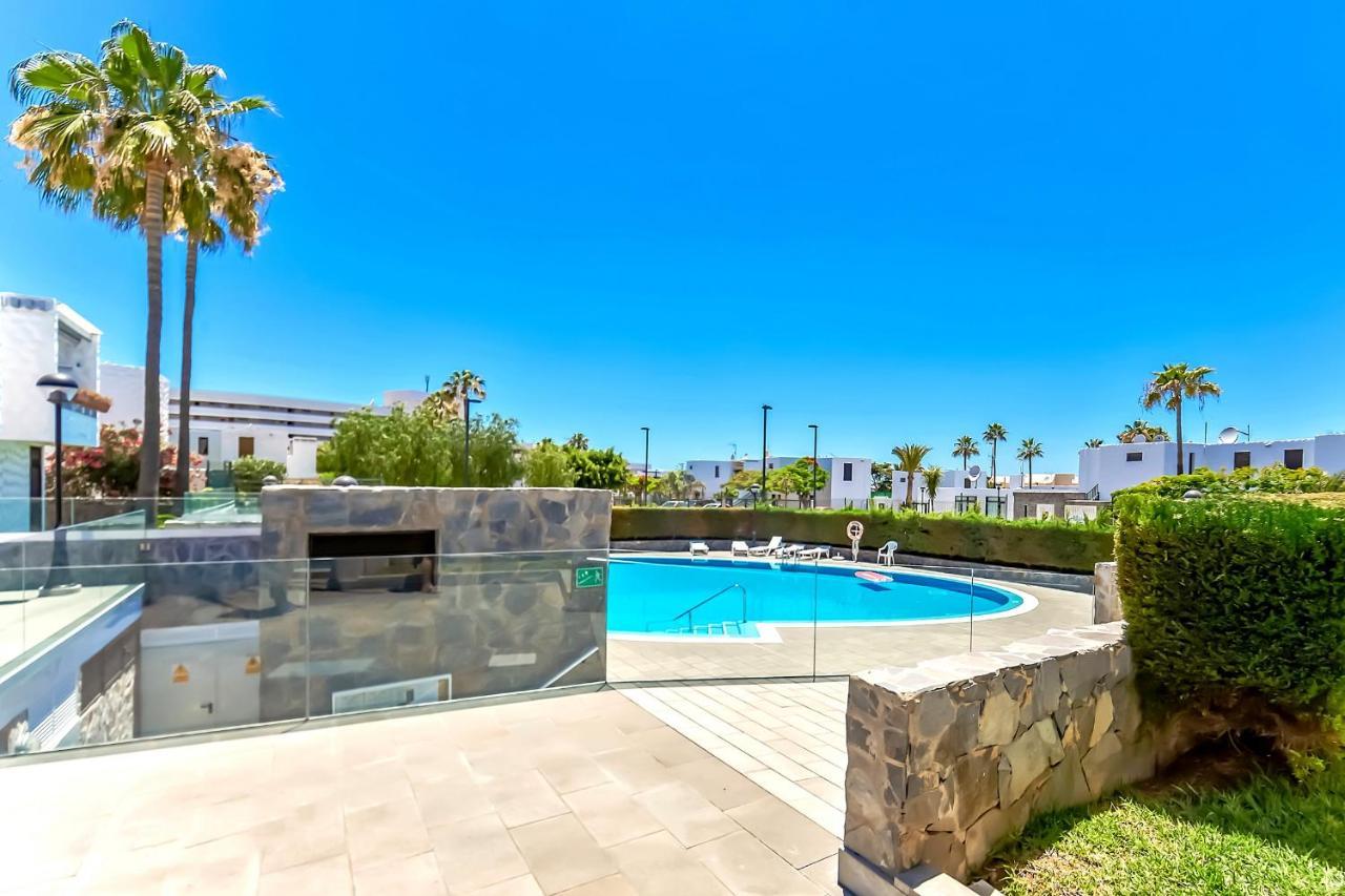 Apartment Near Playa De Las Americas With Wifi And Pool, Tenerife Sur Buitenkant foto